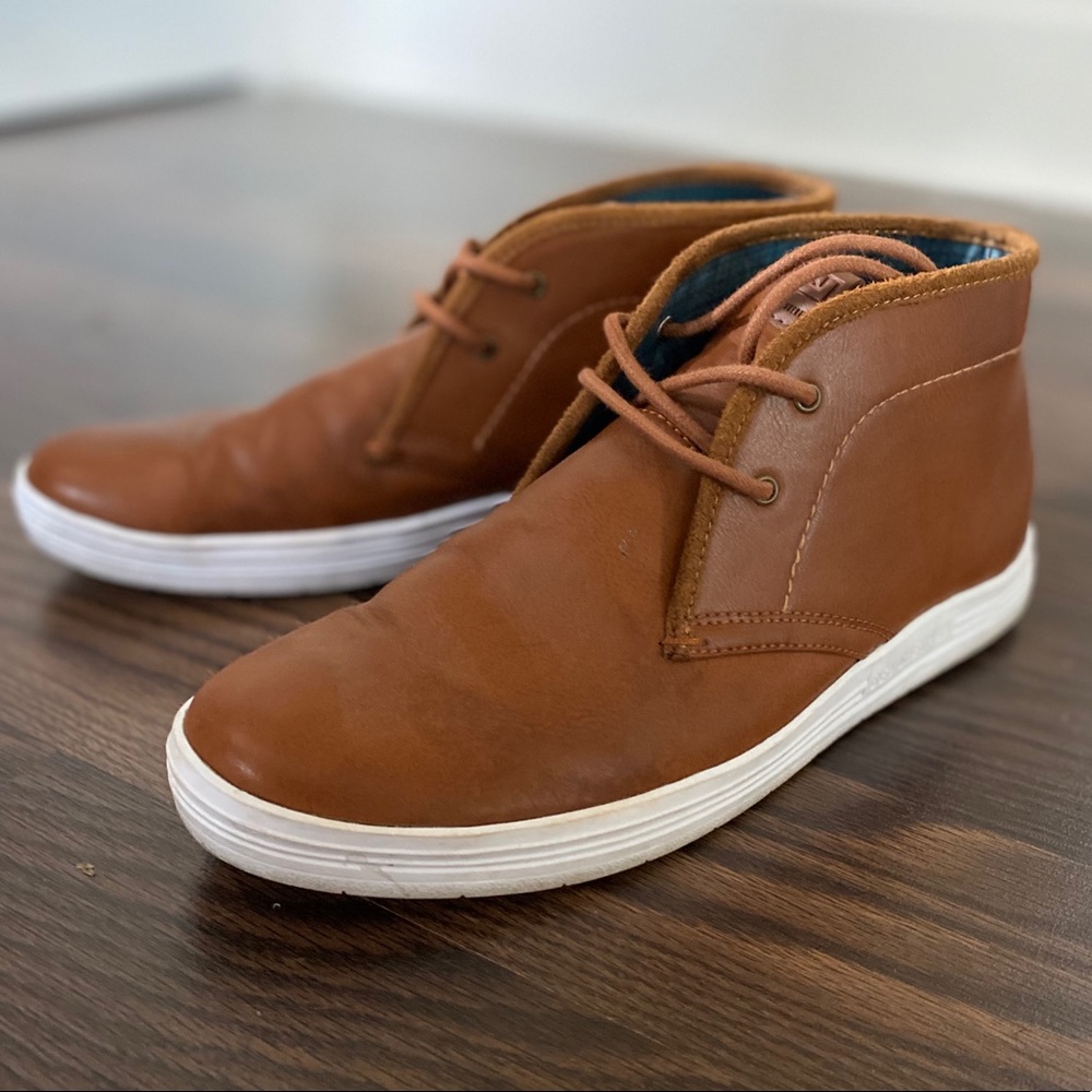 Ben Sherman Mid-Ankle Chukka Shoes